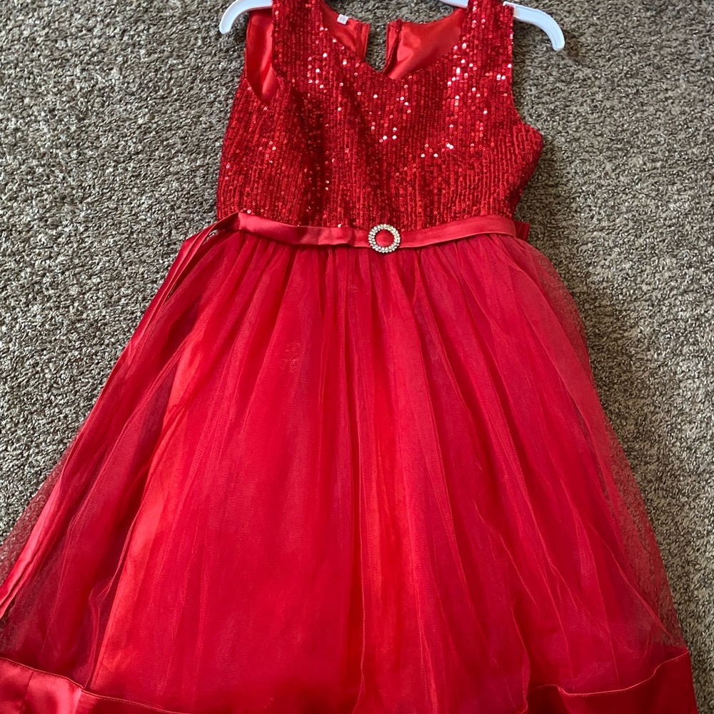 Little girl’s red sequin dress